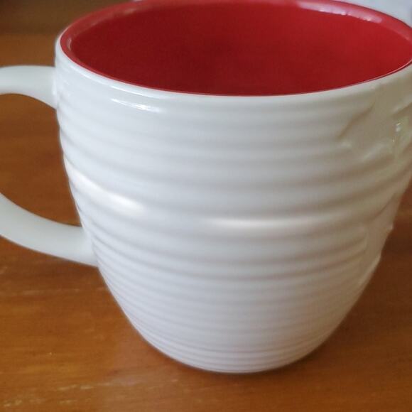 Starbucks White Red Holly Berry Mug 2010 16 oz - Picture 5 of 5